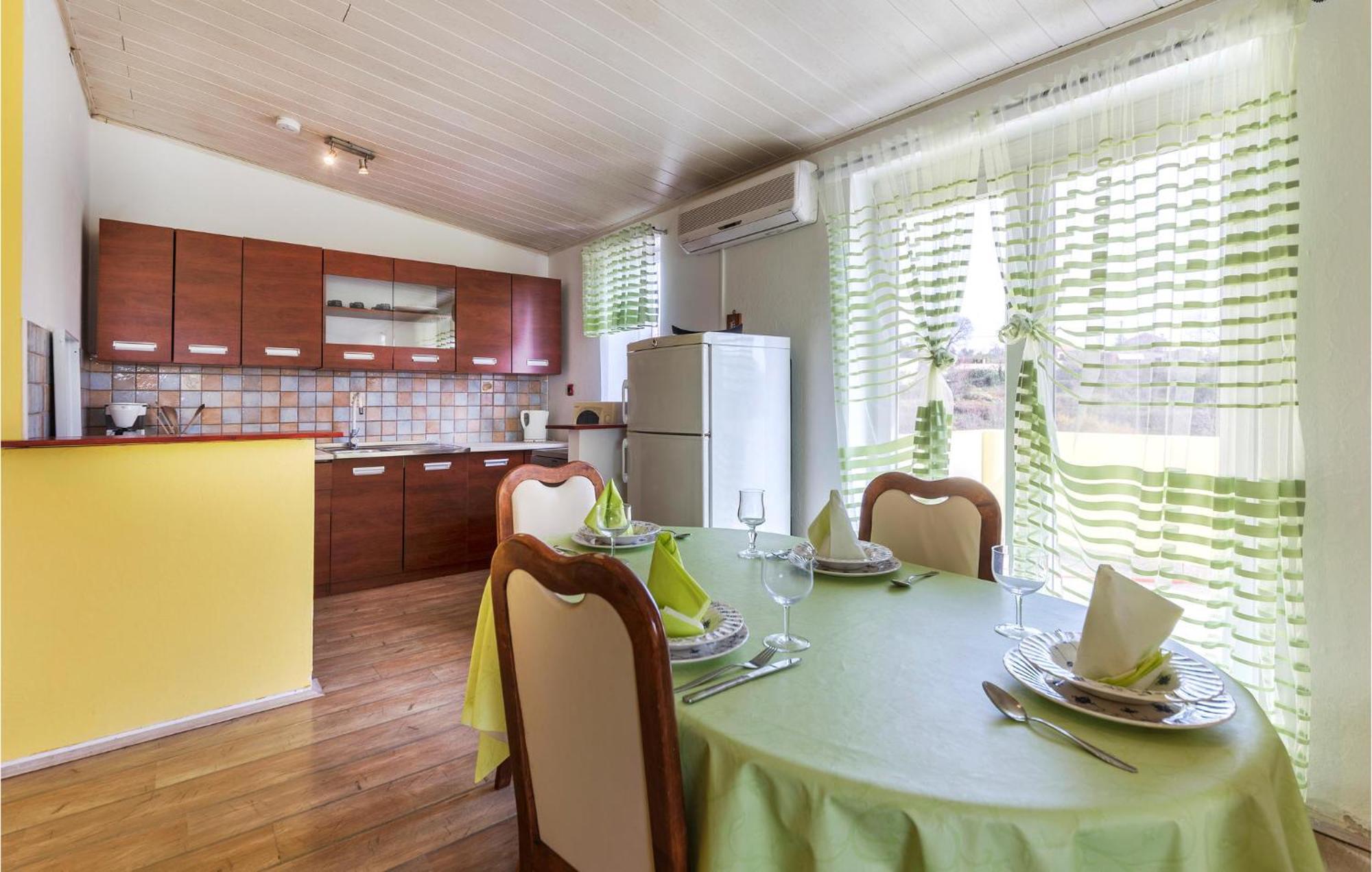 3 Bedroom Gorgeous Apartment In Marčana المظهر الخارجي الصورة